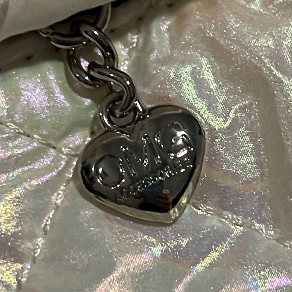 OMG Miss Gwen's ACCESSORIES irridescent white OMBRE HEART LOVE BACKPACK 9"×7 - Picture 9 of 9
